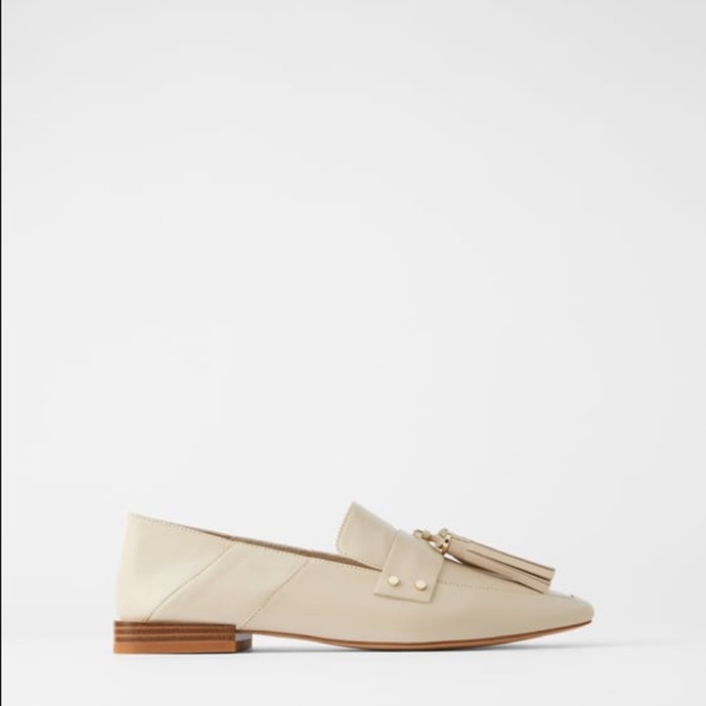 Zara TASSELED SOFT LEATHER LOAFERS